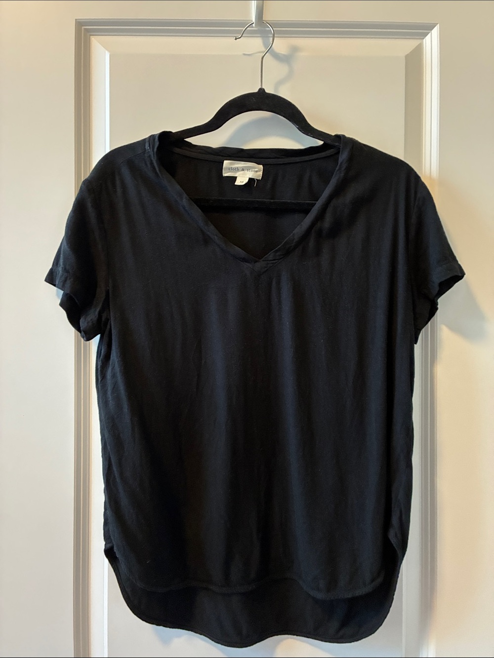 Cloth & Stone black tee (M)